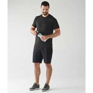 Lululemon T.H.E. Short Luxtreme Liner 9” Size M Radar Spot Black Cassis